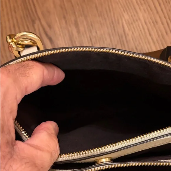 Coach Brooke Carryall Cream and Black Shoulder Bag - Picture 14 of 16